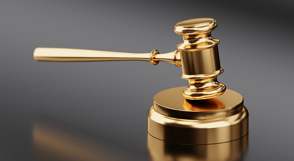 Read more about the article Why It’s Important to Hire an Oil Field Accident Lawyer