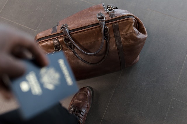 Read more about the article Navigating Business Travel to China: Essential Tips and Considerations